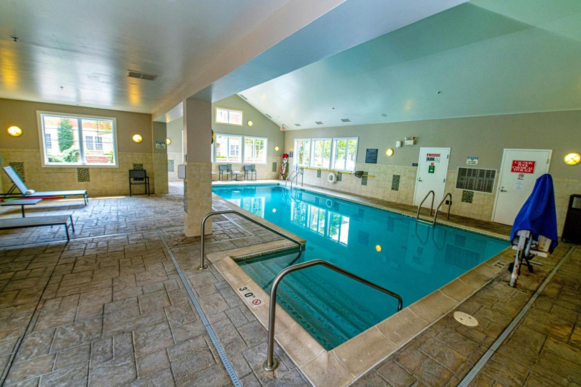 Residence Inn By Marriott Woodbridge Edison/Raritan Center Bagian luar foto